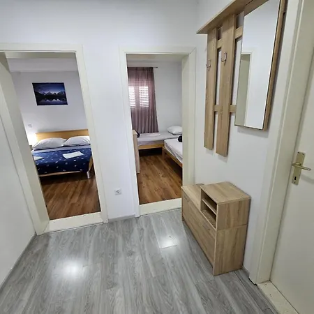 Modern Nikola In A Quiet Area * Kaštel Stari